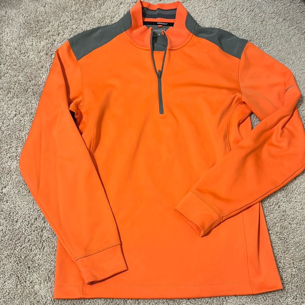 NIKE Golf half zip. Like New.